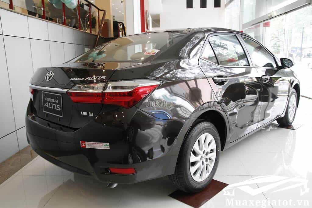 Toyota-Corolla-Altis-1-8E-MT-2020-Mau-den-4-Toyota-An-Giang