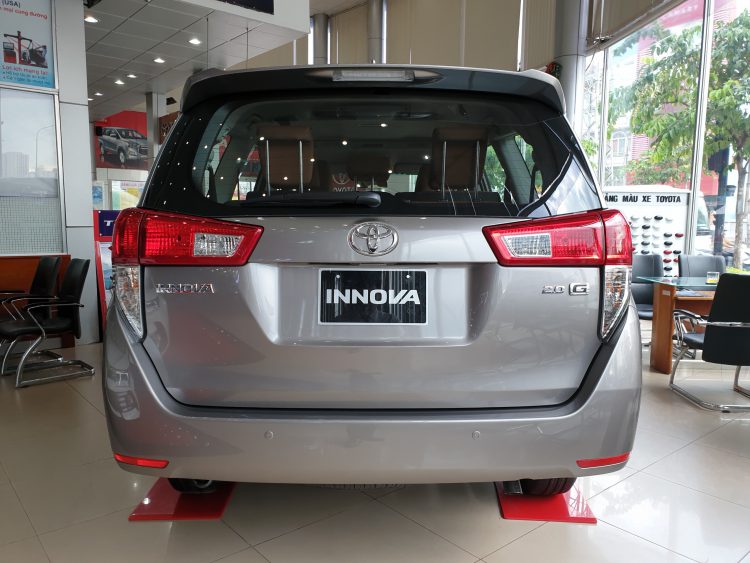 duoi-xe-toyota-innova-20g-2020-toyota-an-giang