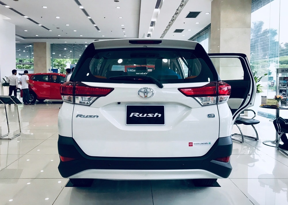 duoi-xe-toyota-rush-8-toyota-an-giang