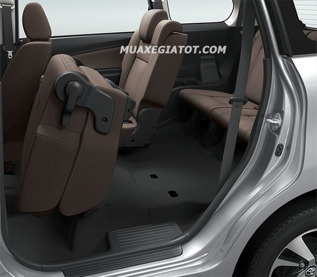 hang-ghe-thu-3-xe-toyota-avanza-15at-2020-toyota-an-giang