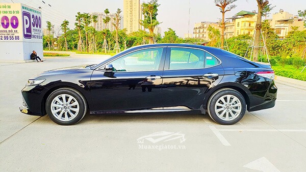 hong-xe-toyota-camry-20g-2020-nhap-thai-lan-toyota-an-giang-11