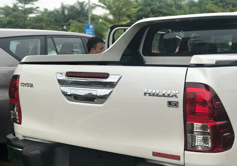 thung-xe-ban-tai-toyota-hilux-2020-2021-toyota-an-giang