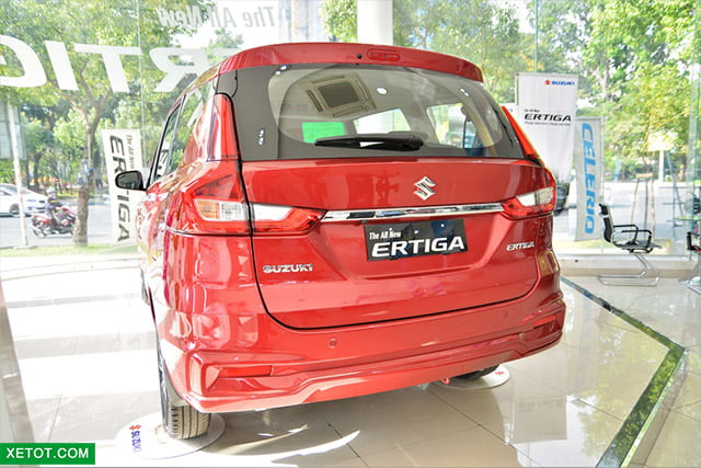 duoi-xe-suzuki-ertiga-2020-muaxegiatot-vn