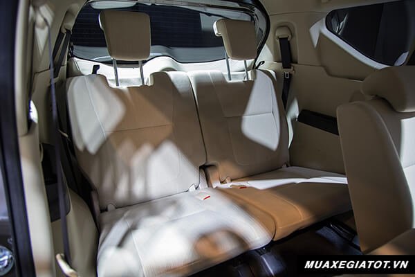 ghe-thu-ba-mitsubishi-xpander-2020-Xetot-com-15