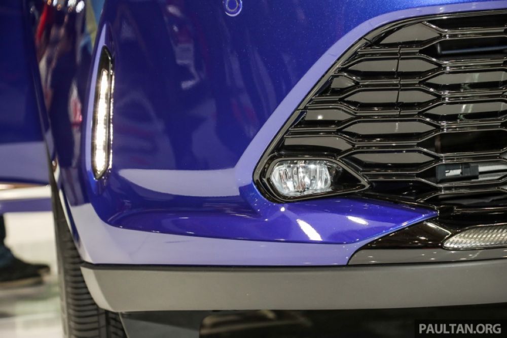 den-suong-mu-toyota-harrier-2021-malaysia-toyota-an-giang