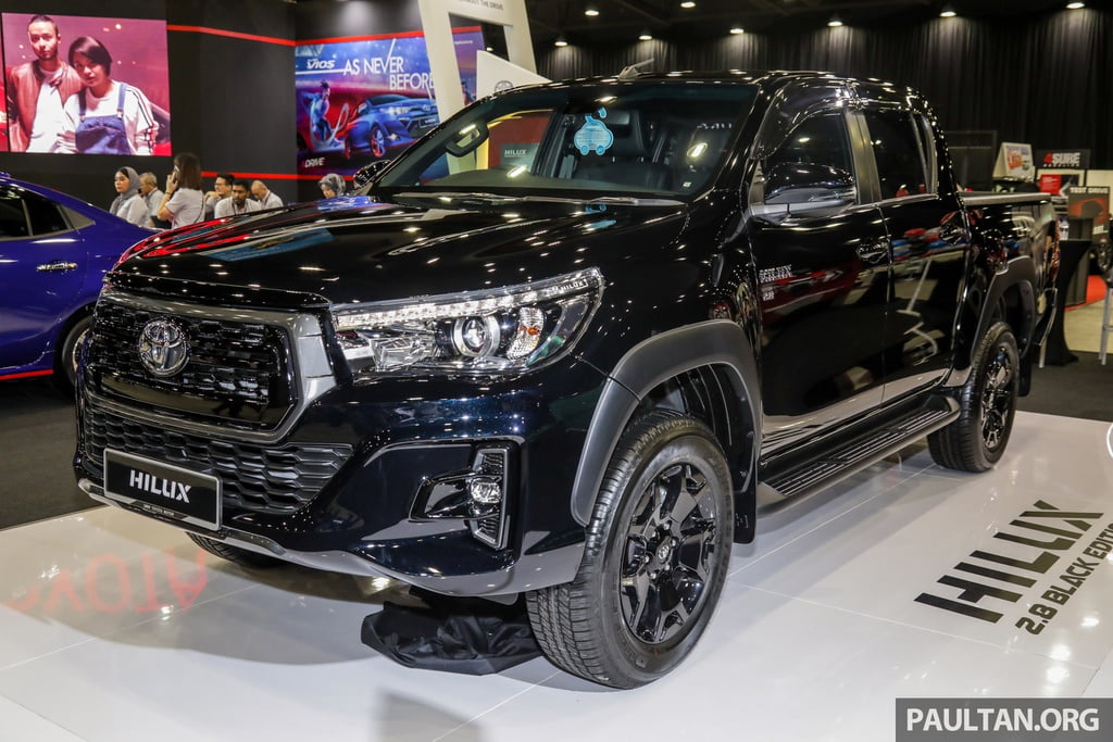 gia-xe-toyota-hilux-2021-tai-malaysia-muaxegiatot-vn