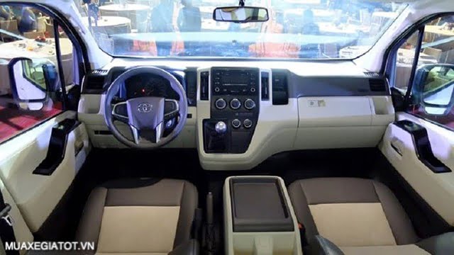 noi-that-xe-15-cho-toyota-hiace-2020-2021-muaxegiatot-vn