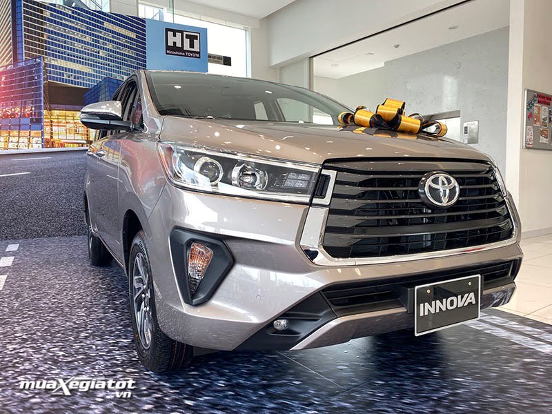 gia-xe-toyota-innova-2021-20g-muaxegiatot-vn-4